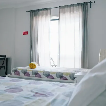 Apartamento With 5 Bedrooms