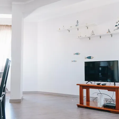 Apartamento With 5 Bedrooms Peniche