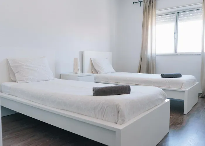شقة With 5 Bedrooms بينيش