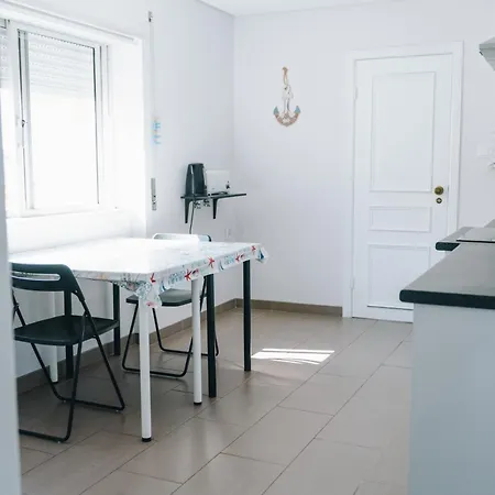 Apartment With 5 Bedrooms *
