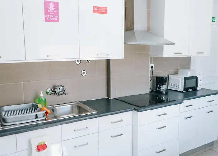 With 5 Bedrooms Apartment