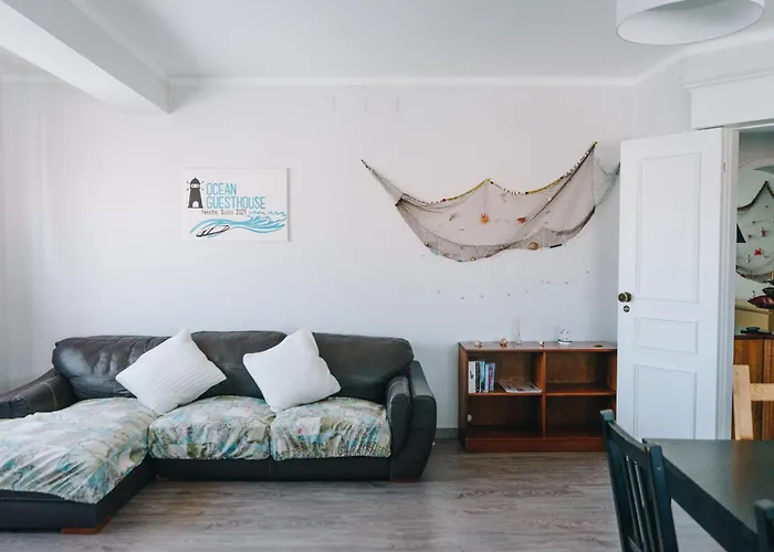 With 5 Bedrooms Apartment